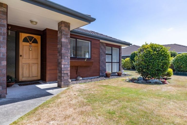 Photo of property in 84 Parata Street, Waikanae, 5036