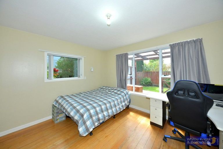 Photo of property in 1/104 Yaldhurst Road, Sockburn, Christchurch, 8042