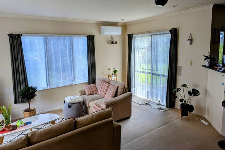 Photo of property in 39 Ian Sage Avenue, Long Bay, Auckland, 0630