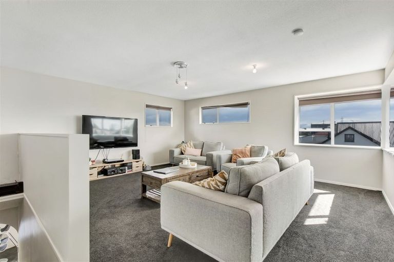 Photo of property in 1/3 Finsbury Street, Islington, Christchurch, 8042