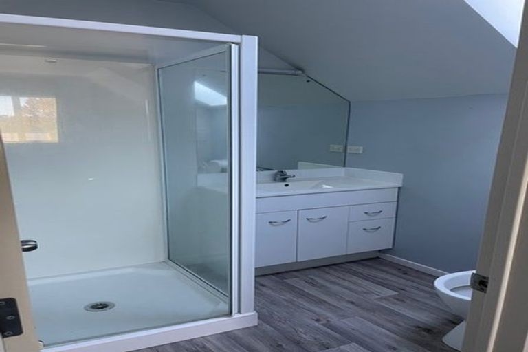 Photo of property in 2 Norm Pellow Drive, Manurewa, Auckland, 2105