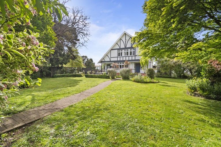 Photo of property in 27 High Street, Bulls, 4818