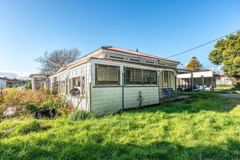 Photo of property in 42 Smith Street, Waverley, 4510