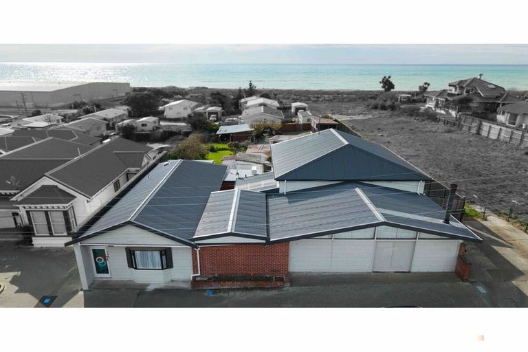 Photo of property in 70-70a High Street, Kensington, Timaru, 7910