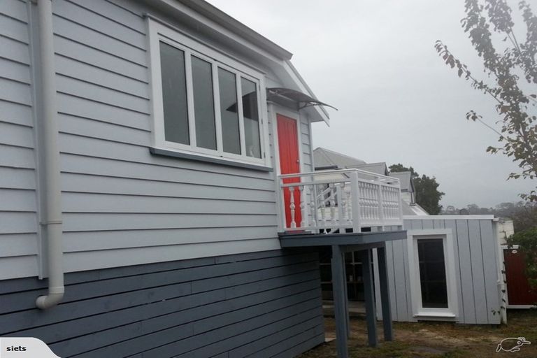 Photo of property in 26 Archibald Road, Kelston, Auckland, 0602