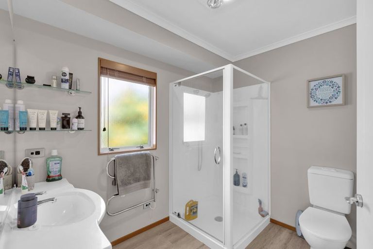 Photo of property in 33 Grace Avenue, Rototuna North, Hamilton, 3210