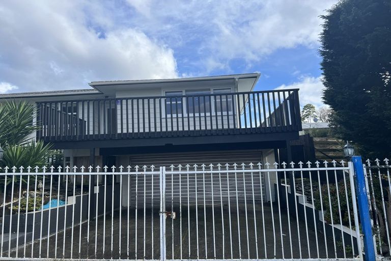 Photo of property in 23 Chislehurst Street, Henderson, Auckland, 0612