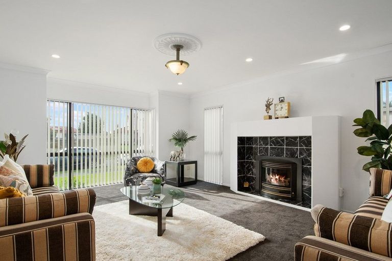 Photo of property in 3 Parani Court, Te Atatu Peninsula, Auckland, 0610