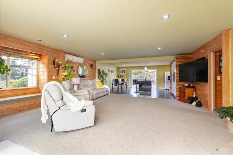 Photo of property in 34 Kaitangata Crescent, Kelson, Lower Hutt, 5010