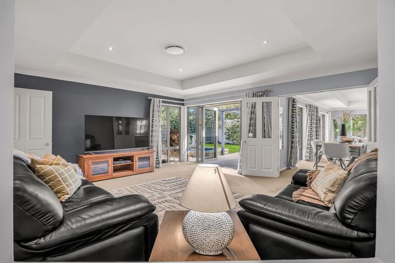 Photo of property in 2 Jadewynn Place, Halswell, Christchurch, 8025