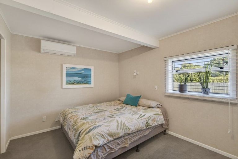 Photo of property in 5 Scott Street, Moturoa, New Plymouth, 4310