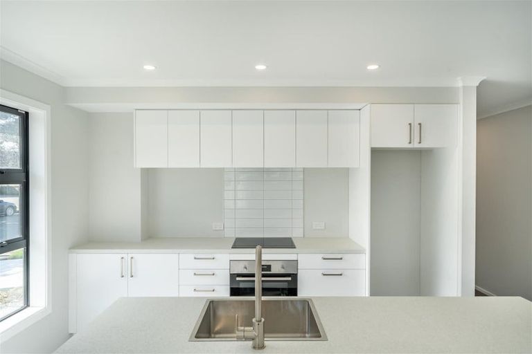 Photo of property in 4c Pohutukawa Street, Woburn, Lower Hutt, 5010