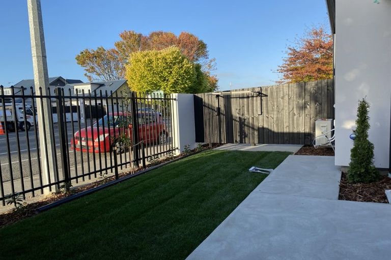 Photo of property in 3/57 Woodville Street, Edgeware, Christchurch, 8013