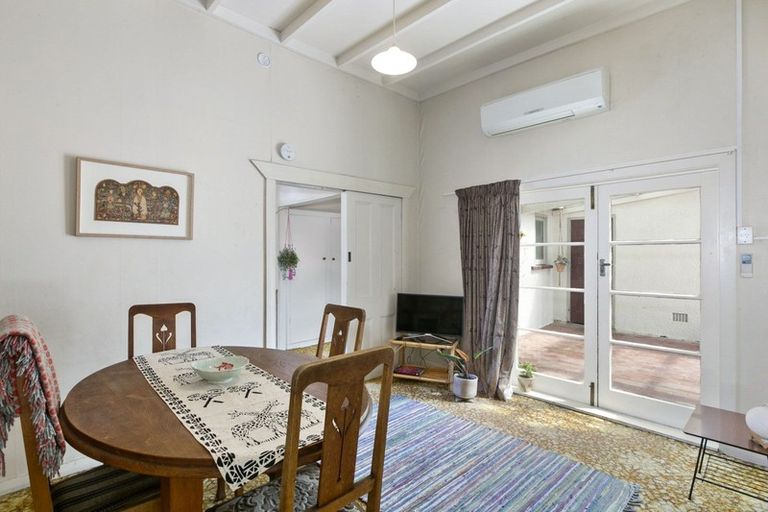 Photo of property in 186 Queen Street North, North Dunedin, Dunedin, 9016