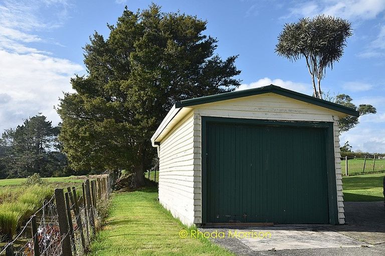 Photo of property in 1908 Paparoa Valley Road, Paparoa, 0571