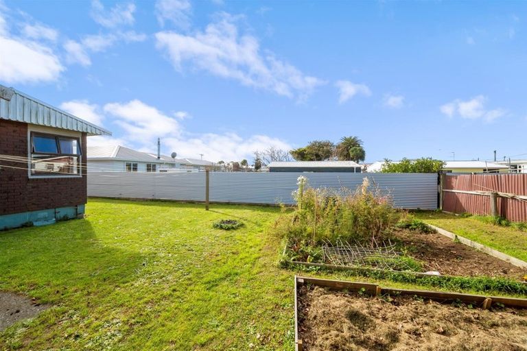 Photo of property in 21 Ramanui Avenue, Hawera, 4610