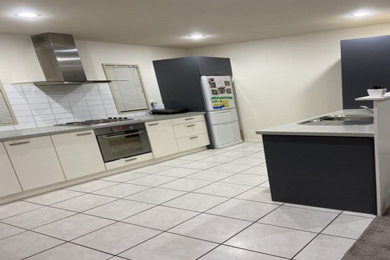 Photo of property in 1/206 Manuka Road, Bayview, Auckland, 0629