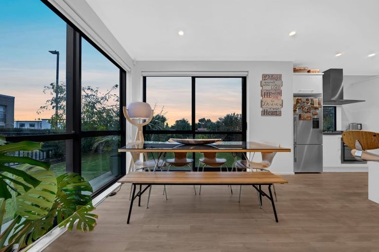 Photo of property in 4 Matairangi Avenue, Totara Heights, Auckland, 2105