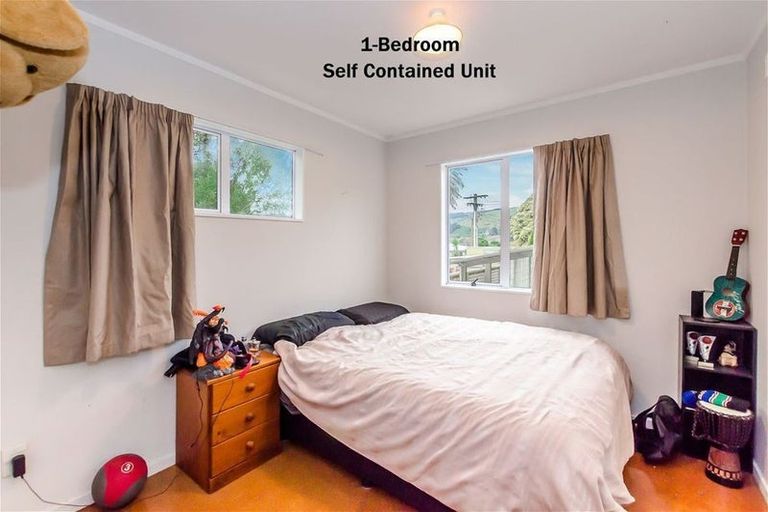 Photo of property in 11 Mutu Road, Paekakariki, 5034