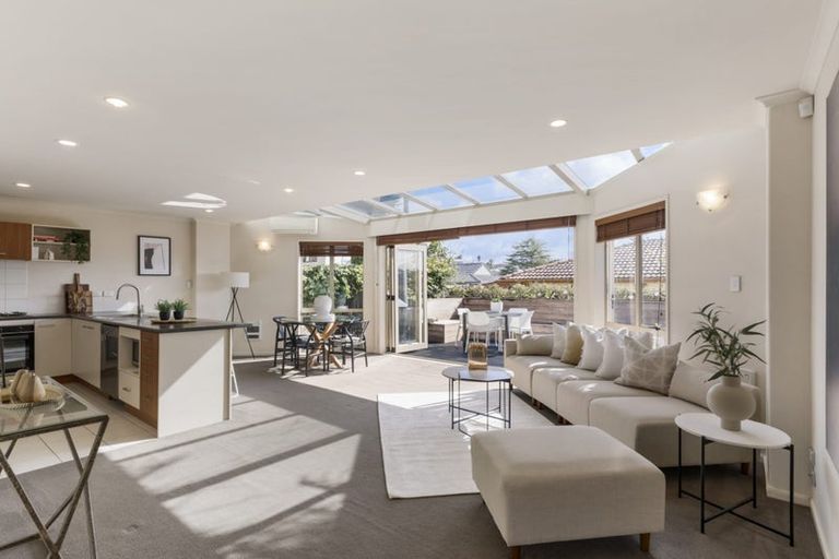 Photo of property in 12 Millennial Way, Orewa, 0931