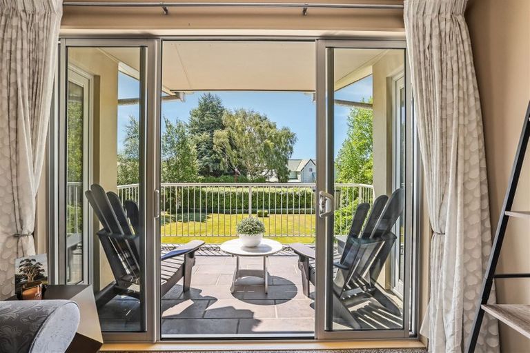 Photo of property in 296 Gardiners Road, Harewood, Christchurch, 8051