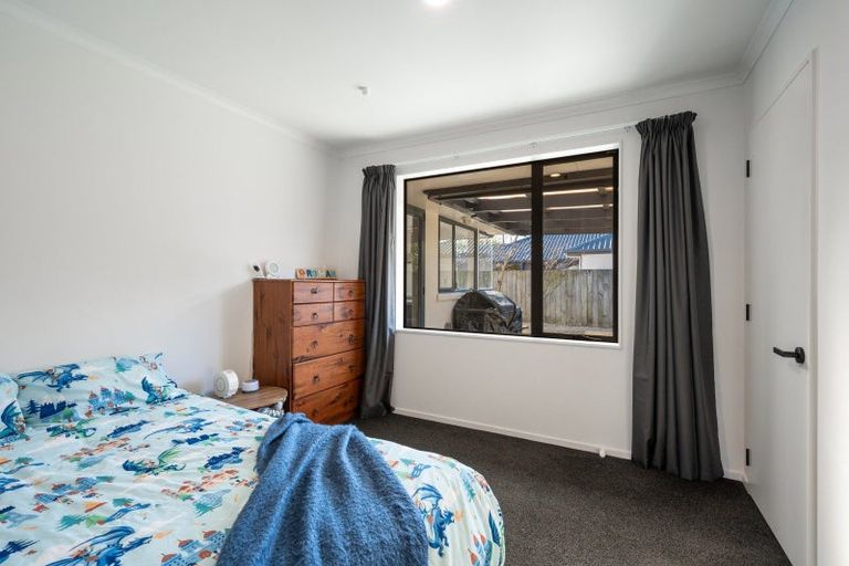 Photo of property in 16 Allport Place, Stoke, Nelson, 7011