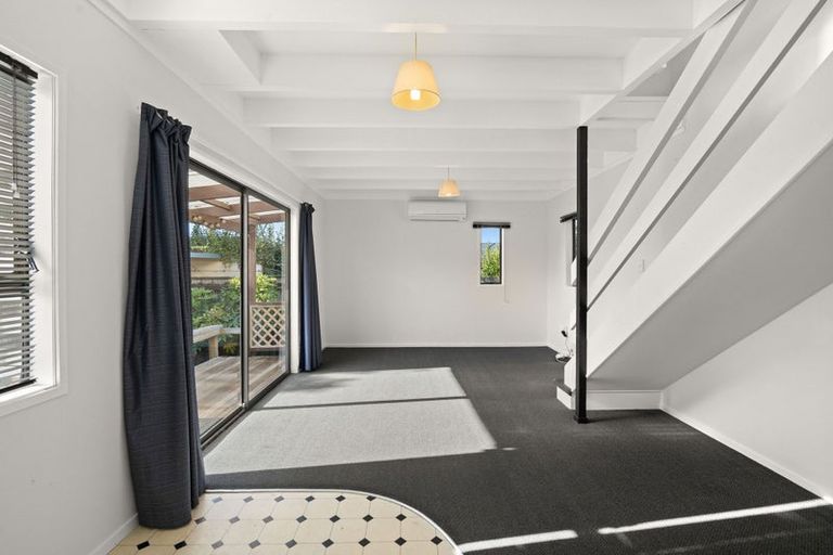 Photo of property in 2/506 Devonport Road, Tauranga South, Tauranga, 3112