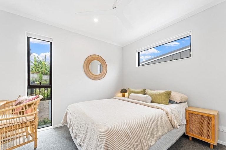 Photo of property in 30a Kukuwai Avenue, Red Beach, 0932
