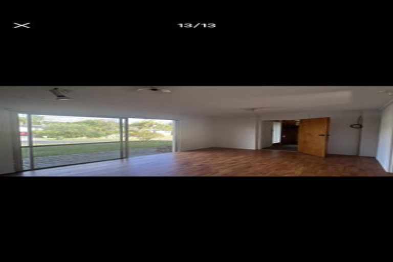 Photo of property in 13 Robbies Road, Shelly Park, Auckland, 2014