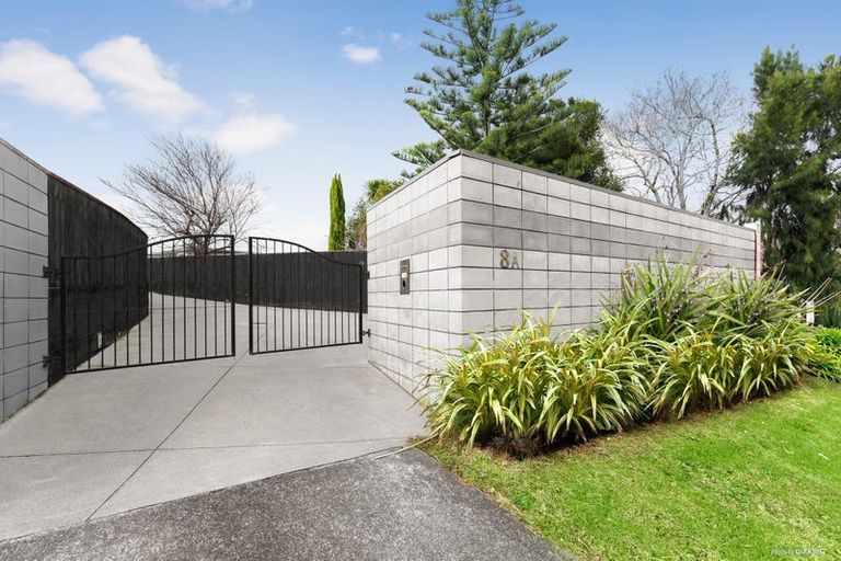 Photo of property in 8a Oteha Valley Road, Northcross, Auckland, 0632