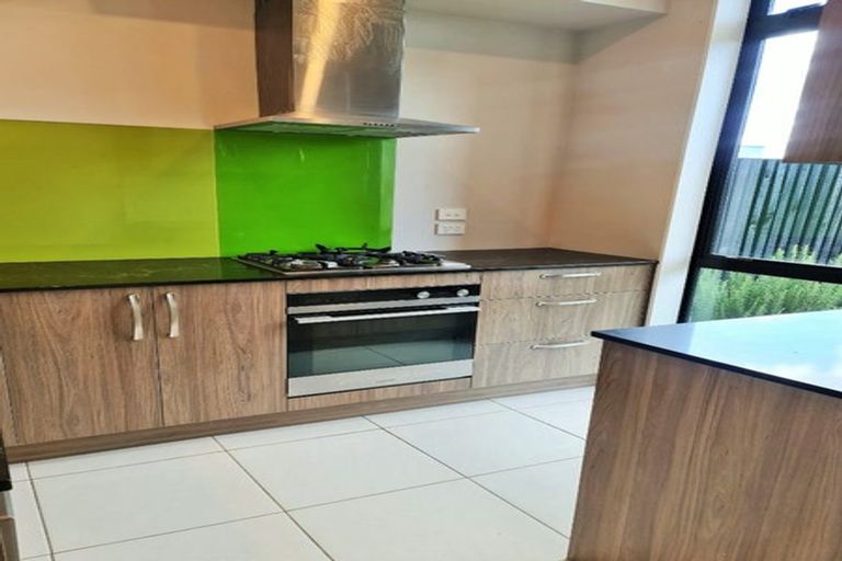 Photo of property in 5 Courage Road, Papakura, 2110