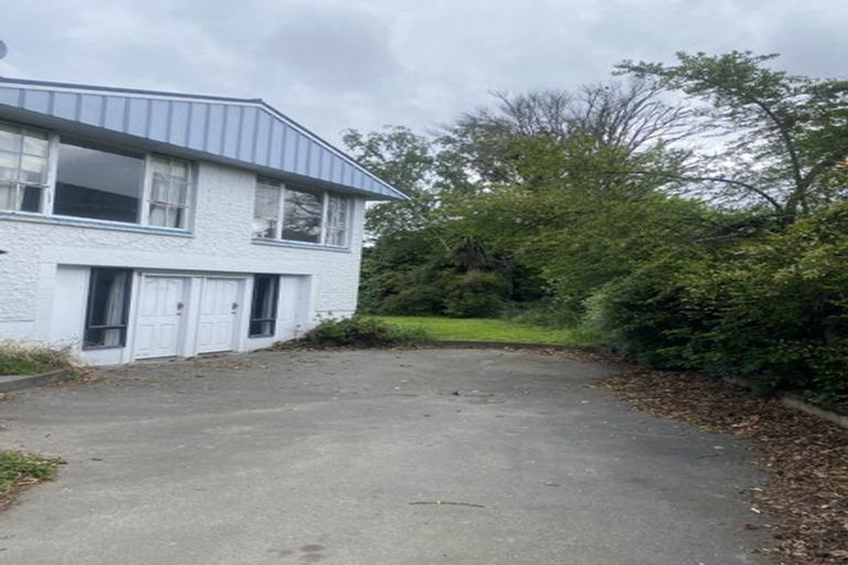 Photo of property in 53 Maidstone Road, Ilam, Christchurch, 8041