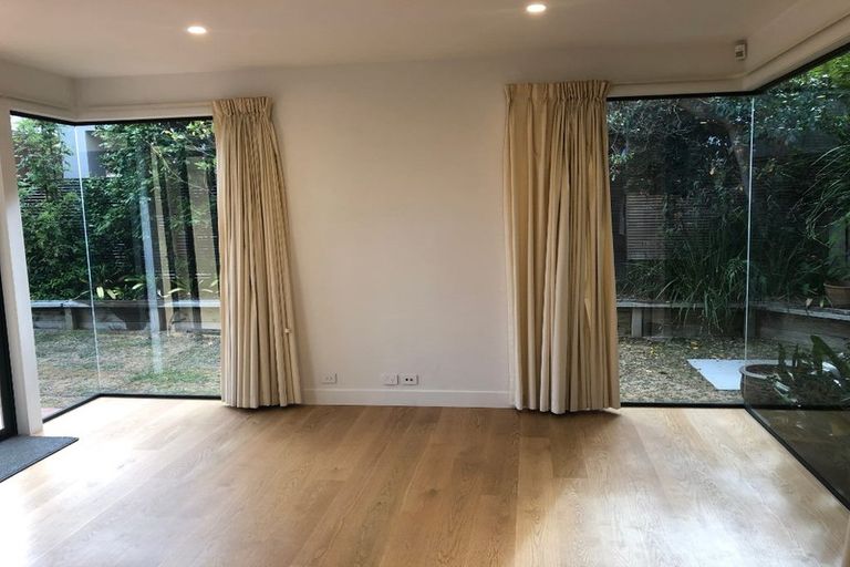 Photo of property in 1/2 The Esplanade, Castor Bay, Auckland, 0620