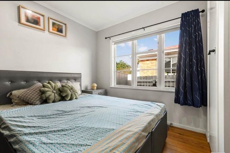 Photo of property in 11 Freyberg Crescent, Pukekohe, 2120