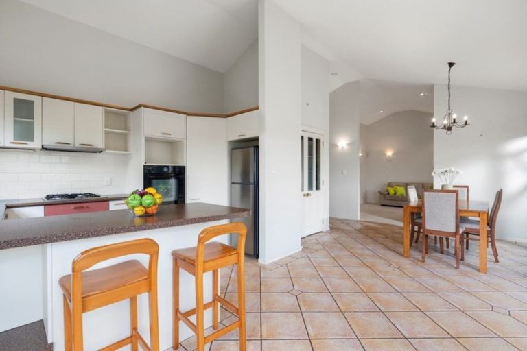 Photo of property in 18 Rush Creek Drive, Westgate, Auckland, 0614