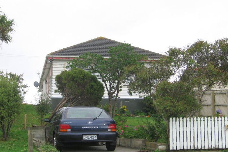 Photo of property in 34 Tarawera Road, Johnsonville, Wellington, 6037