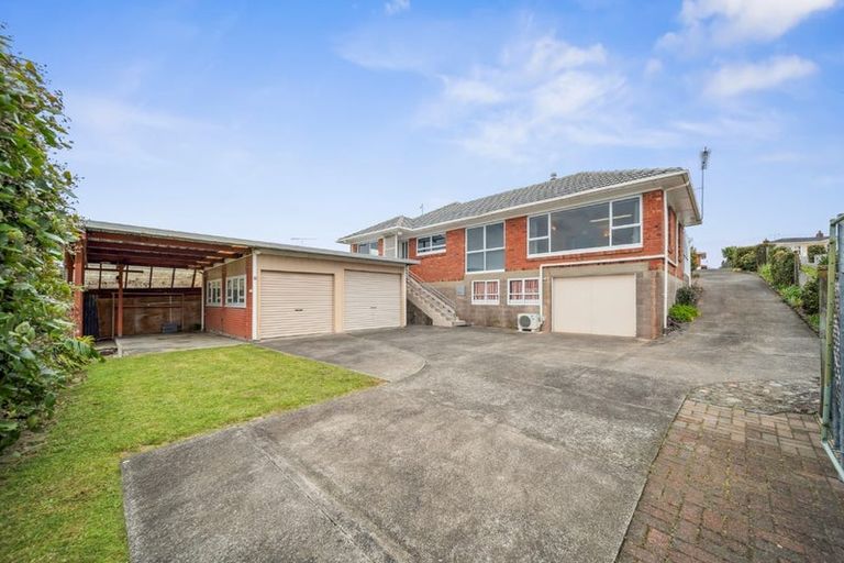 Photo of property in 10 Greenhill Crescent, Pakuranga, Auckland, 2010