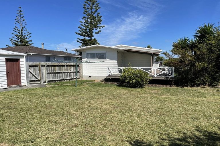 Photo of property in 16 Reelick Avenue, Pakuranga Heights, Auckland, 2010