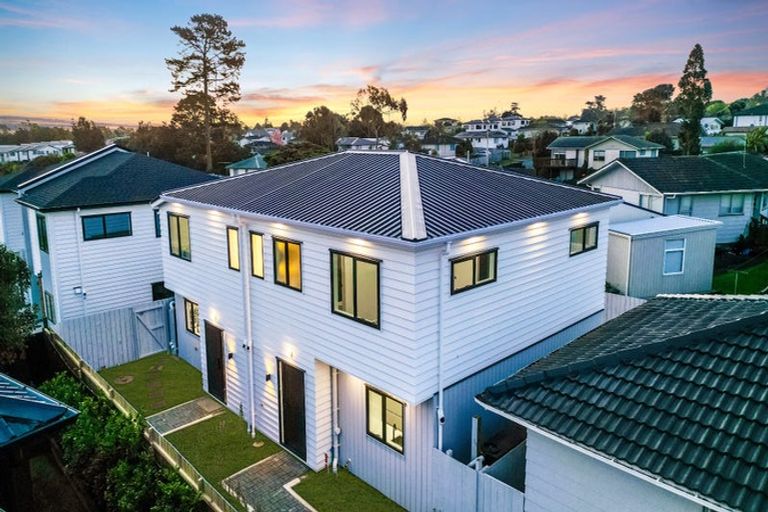 Photo of property in 7a Gambare Place, Wattle Downs, Auckland, 2103