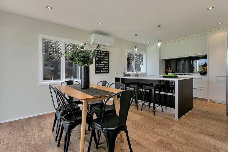 Photo of property in 1/4 Denby Lane, Northcote Point, Auckland, 0627