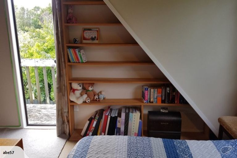 Photo of property in 56 Woodside Road, Massey, Auckland, 0614