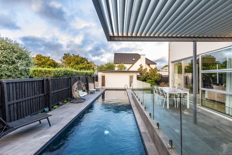 Photo of property in 20 Queens Avenue, Merivale, Christchurch, 8014