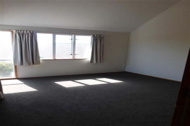 Photo of property in 3a Broadbent Street, Riccarton, Christchurch, 8041