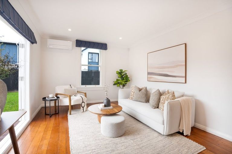 Photo of property in 27a Liverpool Street, Trentham, Upper Hutt, 5018