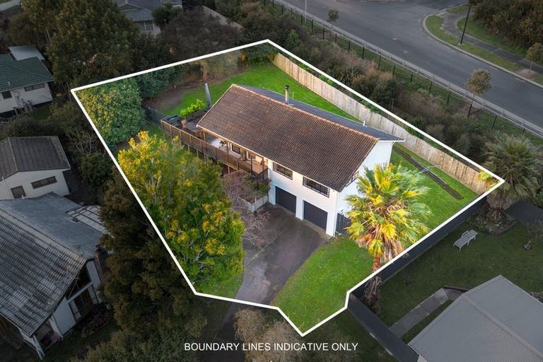 Photo of property in 6 Crestlands Place, Papakura, 2110