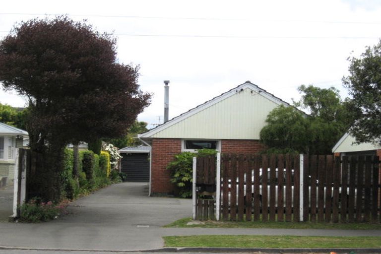 Photo of property in 2/205 Withells Road, Avonhead, Christchurch, 8042