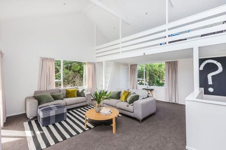 Photo of property in 45 Delhi Crescent, Khandallah, Wellington, 6035