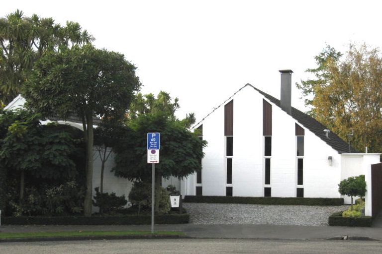 Photo of property in 9 Farnham Place, Ilam, Christchurch, 8041