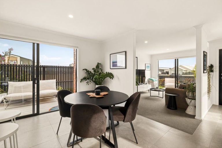 Photo of property in 20 Atutahi Lane, Papamoa, 3118