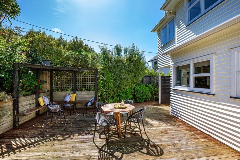 Photo of property in 8 Jalna Avenue, Khandallah, Wellington, 6035